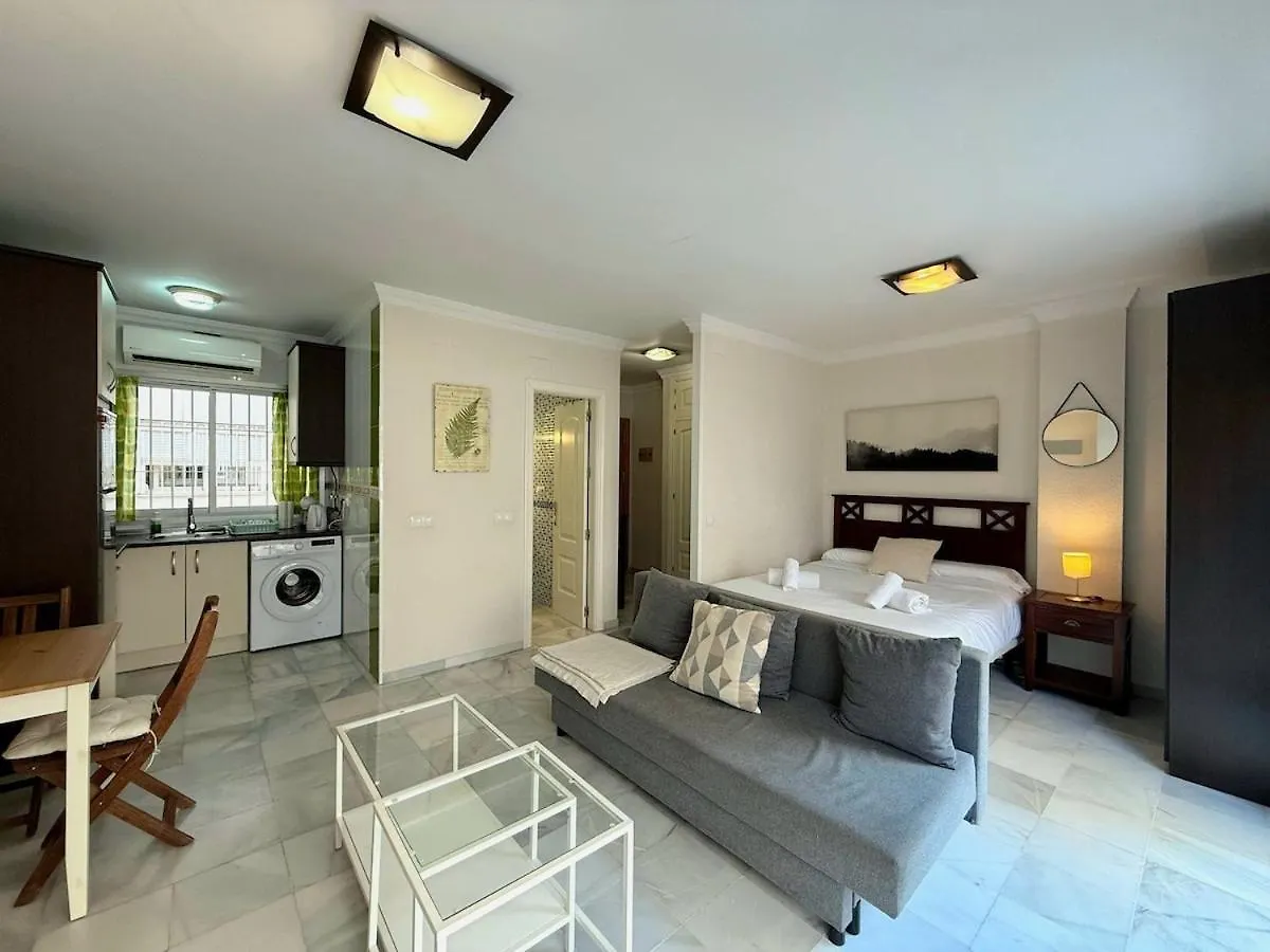 Lägenhet Estudio Junto A La Playa De La Malagueta & Parking Málaga Spanien